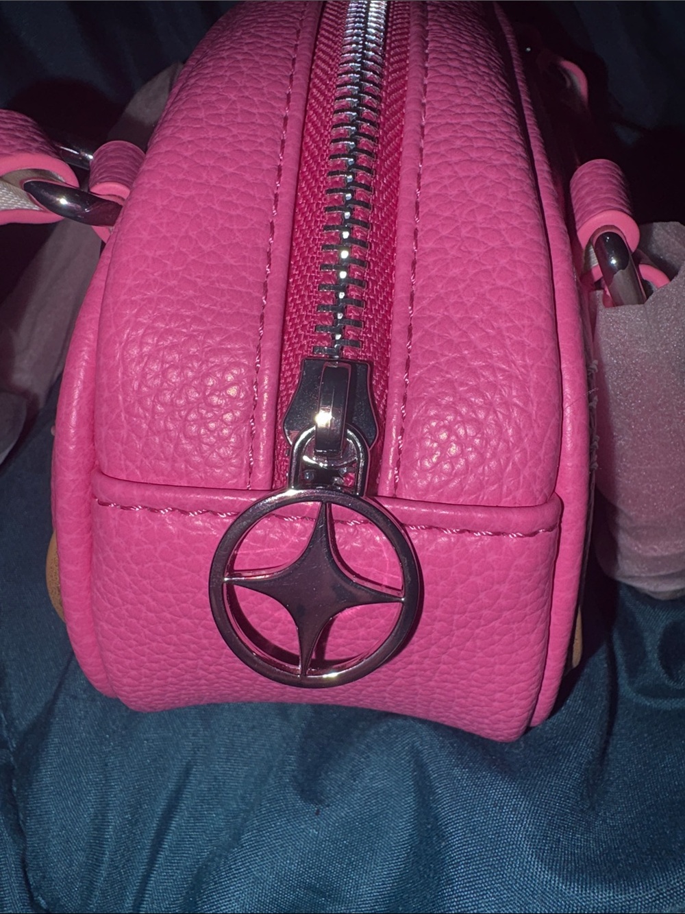 Paris Hilton - NWT '11' Mini Dome Handbag Bubblegum Pink -viral - Picture 3 of 9